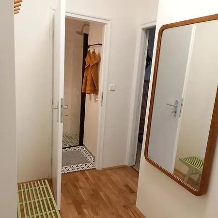 Stylový A Slunný S Uměleckým Nádechem V Blízkosti Centra Apartmán Praha
