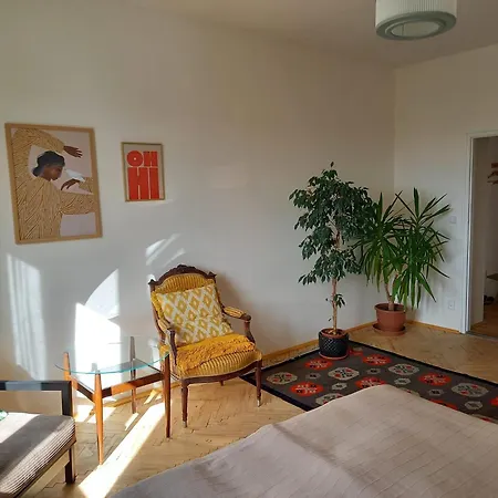 Apartment Stylovy A Slunny S Umeleckym Nadechem V Blizkosti Centra Prague