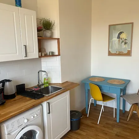 Stylový A Slunný S Uměleckým Nádechem V Blízkosti Centra Apartmán *